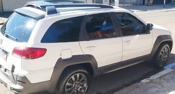 FIAT PALIO 1.8 MPI ADVENTURE WEEKEND 16V FLEX 4P MANUAL